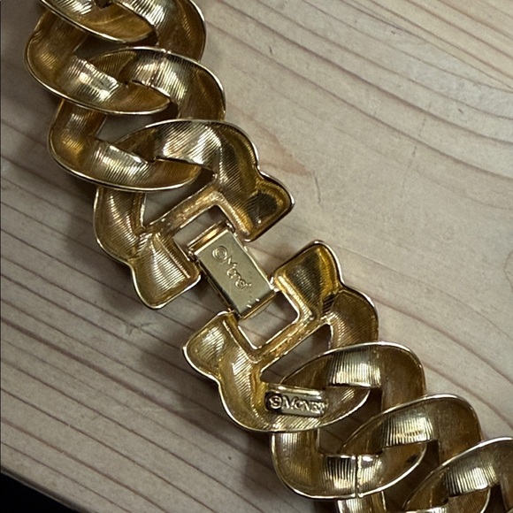 Salone Monet Bold Gold Necklace - Picture 6 of 6